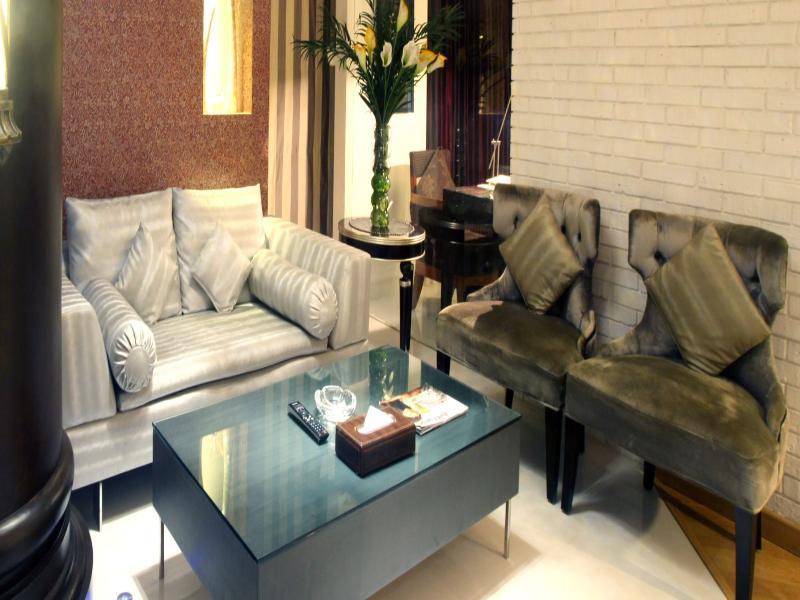 Peninsula Grand Hotel Mumbai Exterior photo